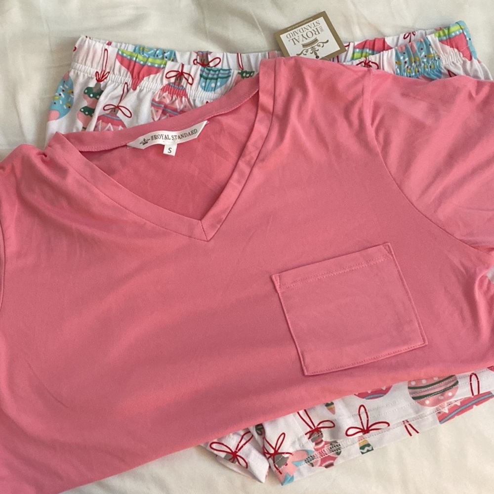 MATCHING SET- Royal Standard Women's Sleep Shorts/Shirt